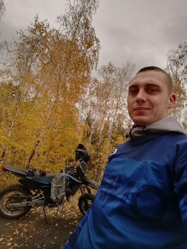  26876400  Artem, 27 ,    