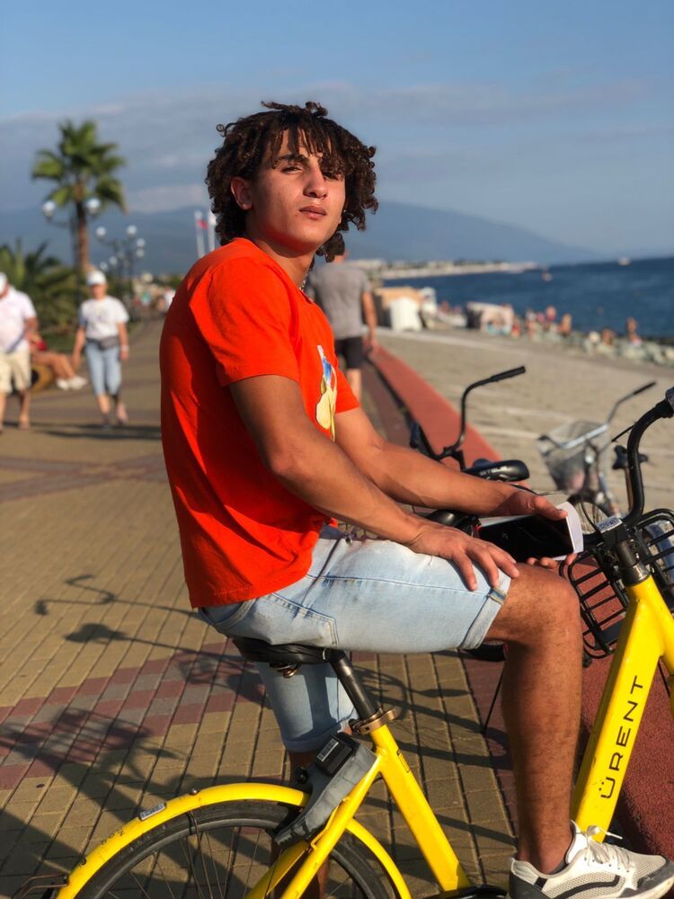  51789260  Modo, 22 ,    Deleted