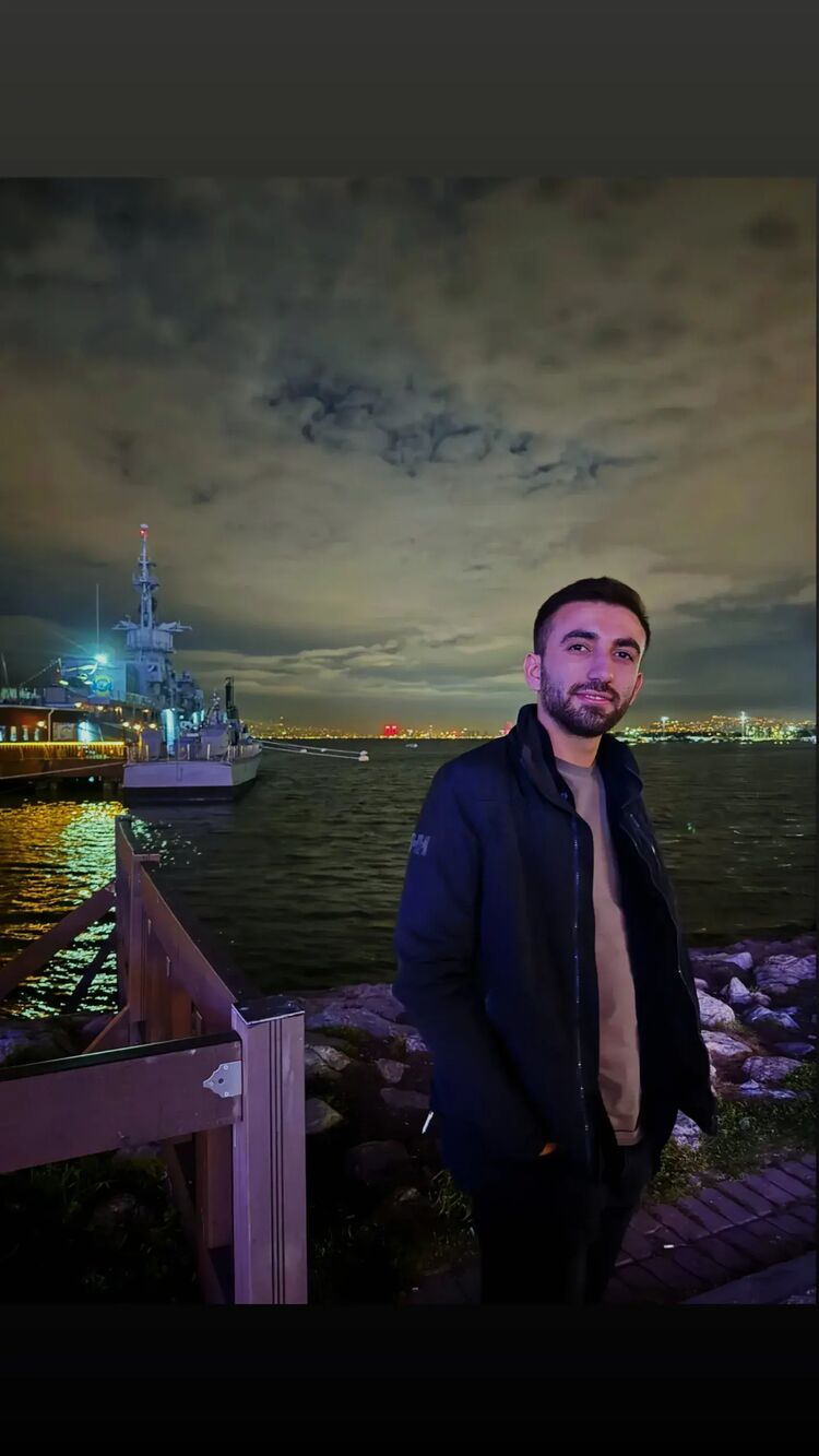  Bodrum,   Mert Poyraz, 24 ,   ,   