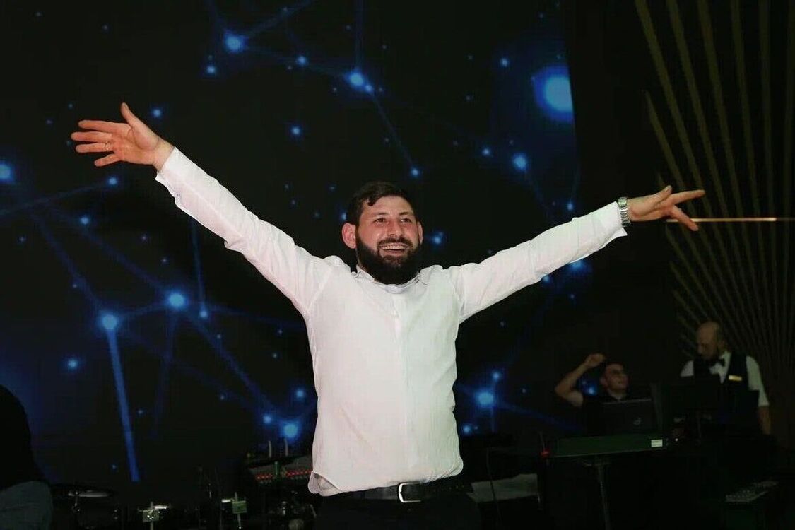  40552990  Gogol, 26 ,    