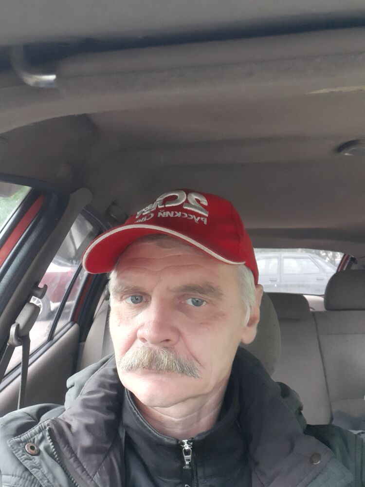  30458440  , 54 ,    