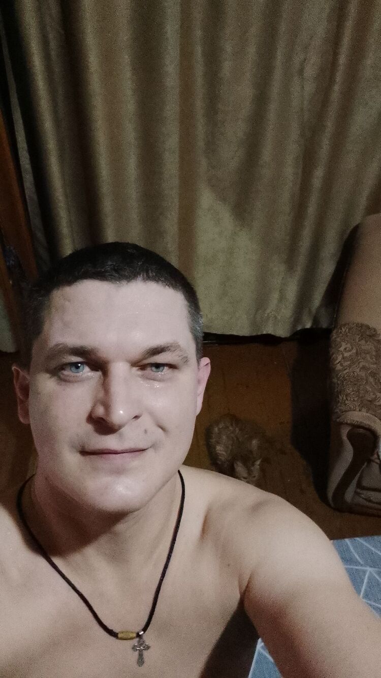  48373430  , 42 ,    