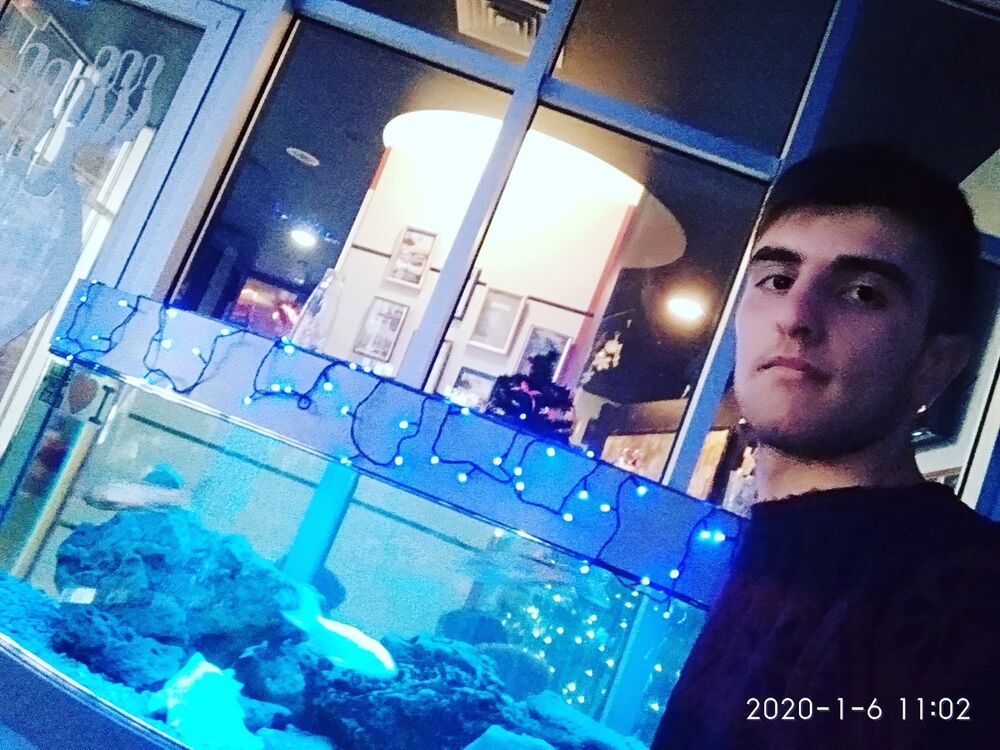  18657990  , 30 ,    