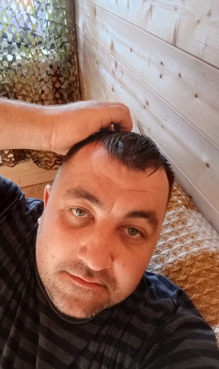  46394370  , 42 ,    