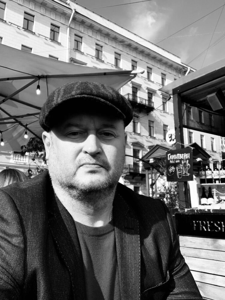 ���� 24891040 ������� ���������, 52 ����, ���� ���������� � �����-����������