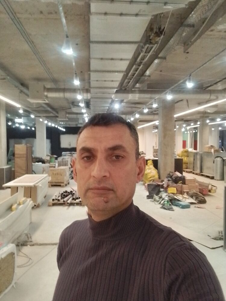  48548530  Axmati, 45 ,    -
