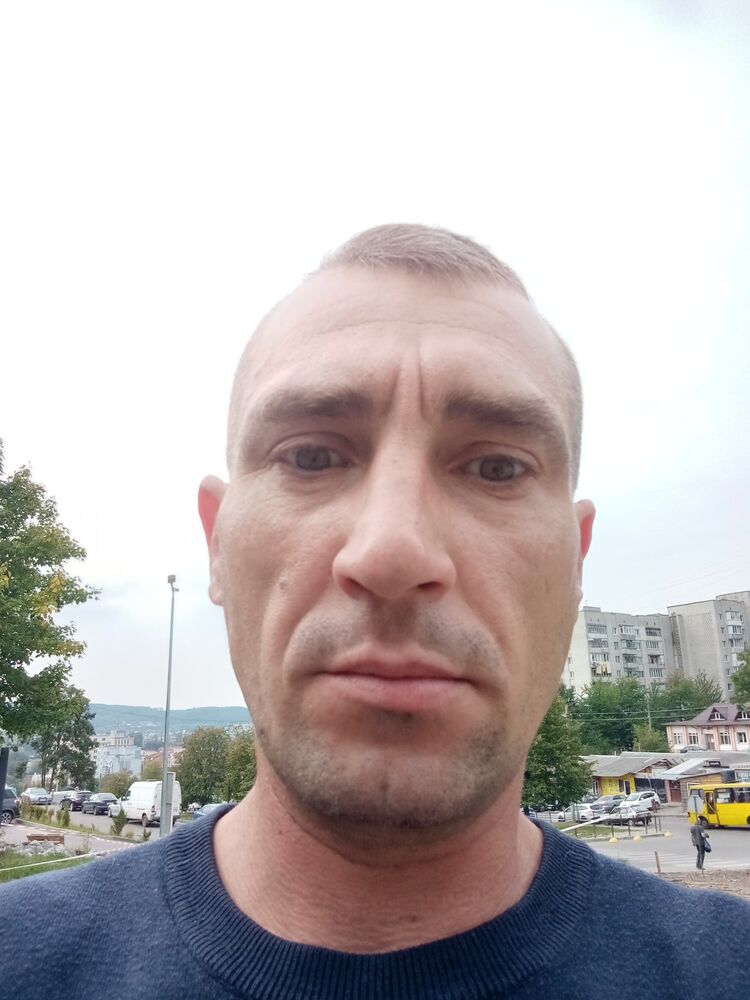  23965210  Vitj, 40 ,    