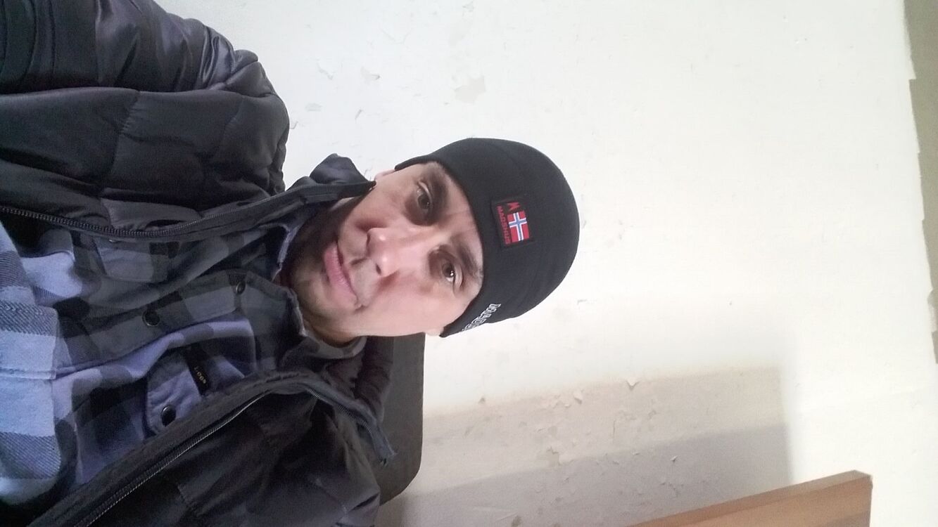  25798730  , 37 ,    