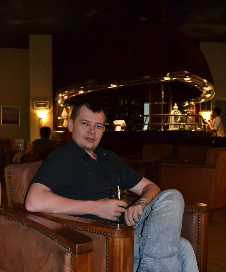  18898180  , 33 ,    -