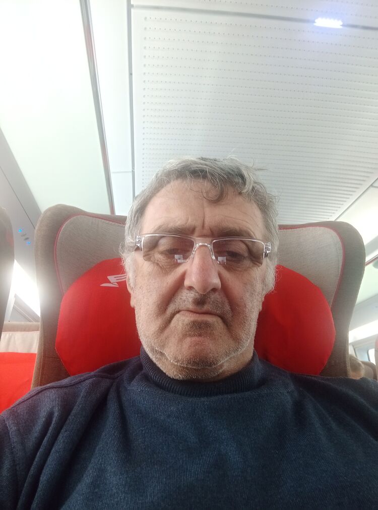  43581350  , 64 ,    