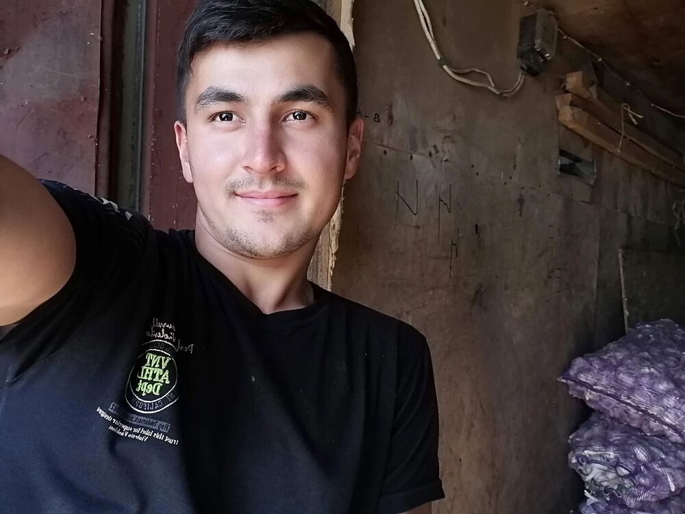  ,   Avazbek, 28 ,   ,   