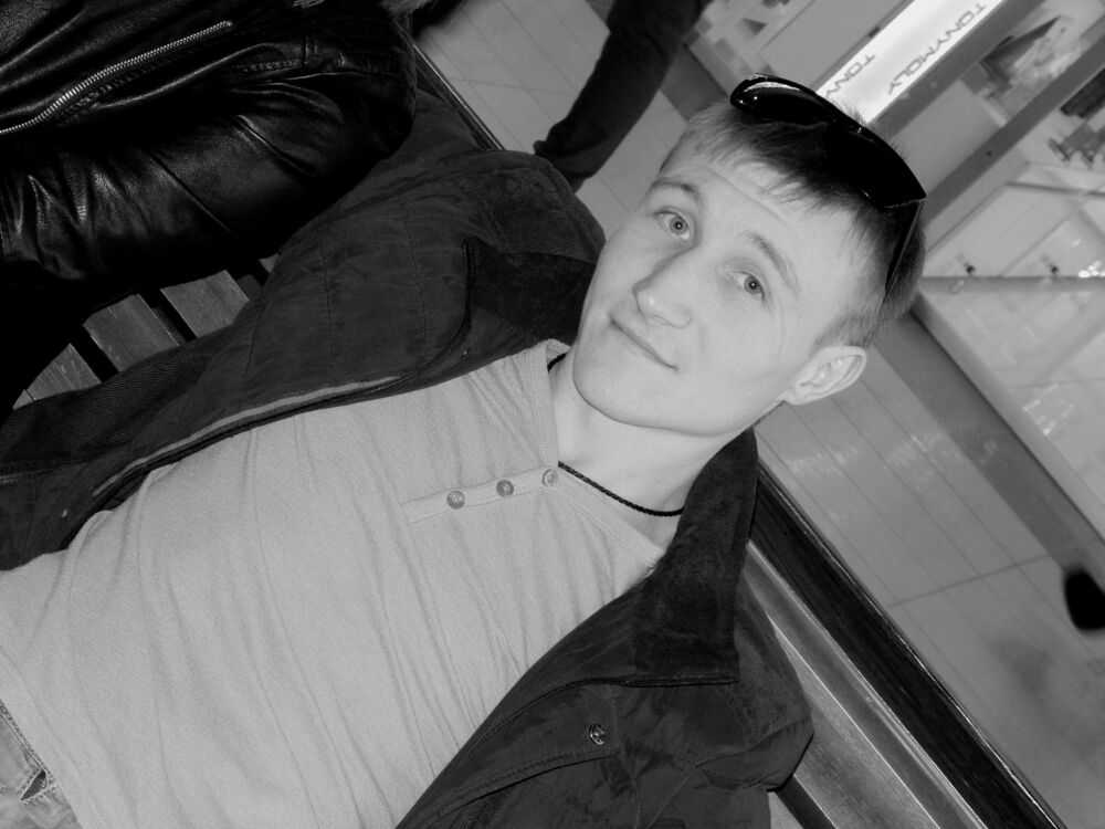  --,   Valentin, 31 ,   ,   