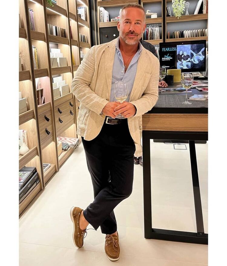 ���������� Geneve, ���� ������� AndrewMartin, 40 ���, ������������ ��� ������, ����� � ���������