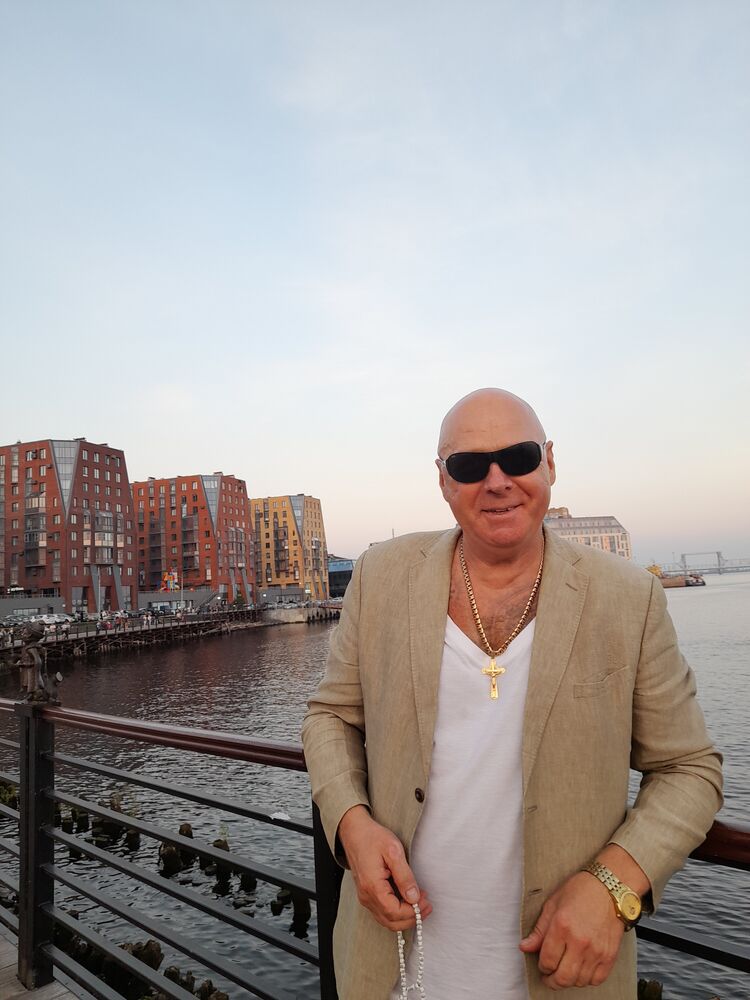  ,   Vyacheslav, 49 ,   ,   , c 