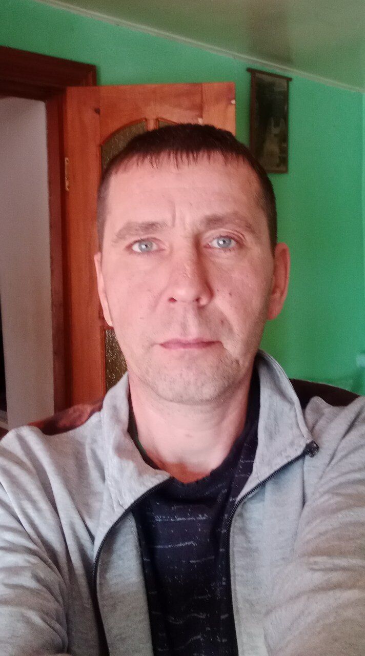  41274430  , 44 ,    