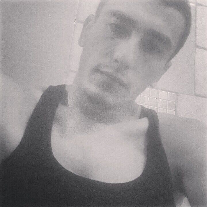  39110540  Botir uzb, 32 ,    -