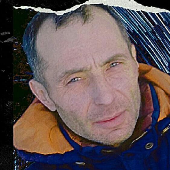  41585430  Dmitrii, 46 ,     