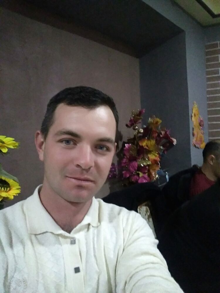  ,   Tima, 33 ,   
