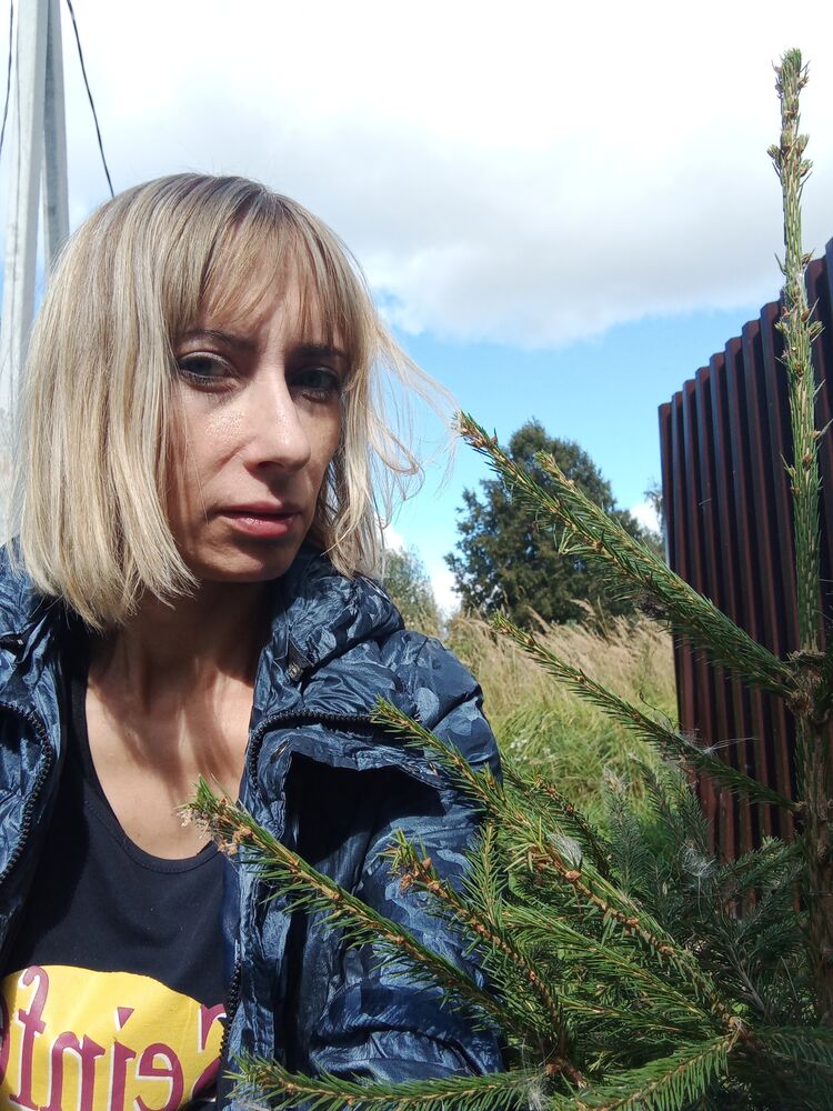  30766850  Vika, 42 ,    