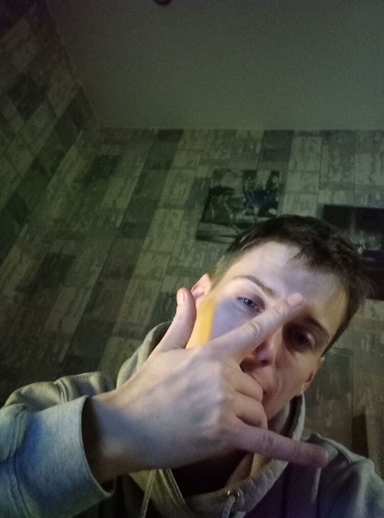  31738480  Niko, 30 ,    