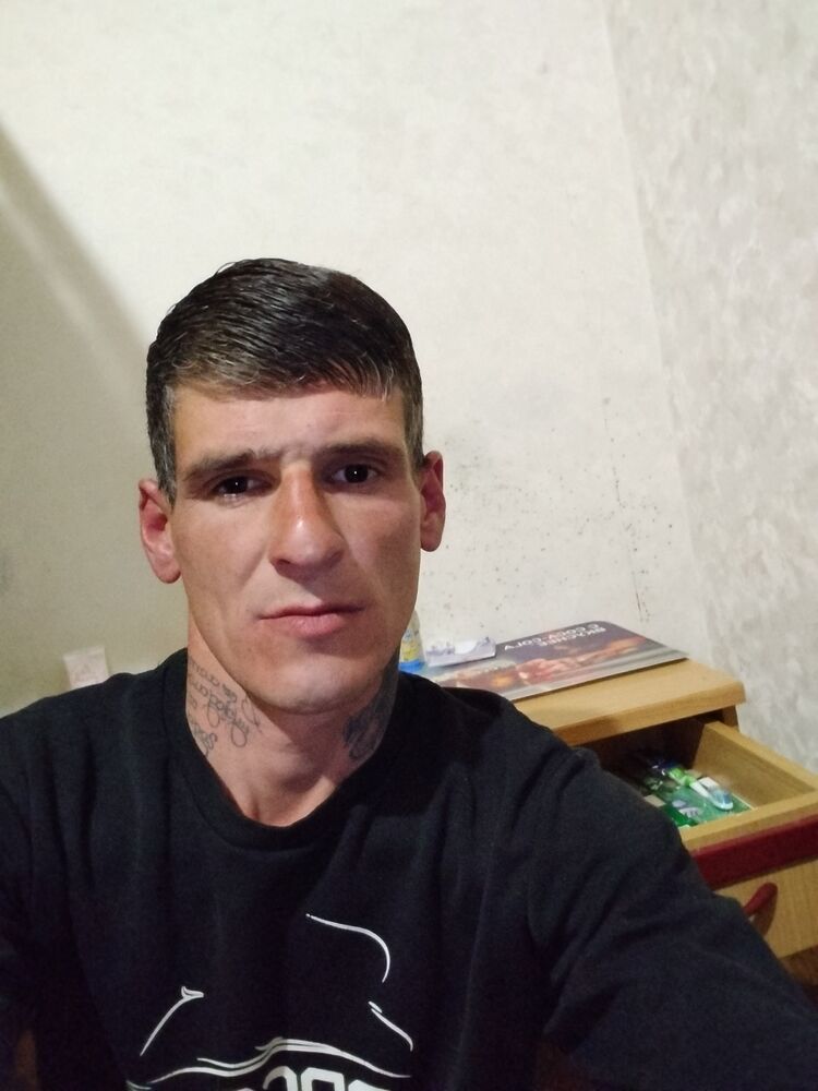  42285170  , 37 ,    