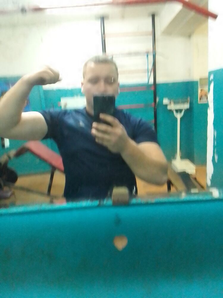  31134740  Alex, 31 ,    