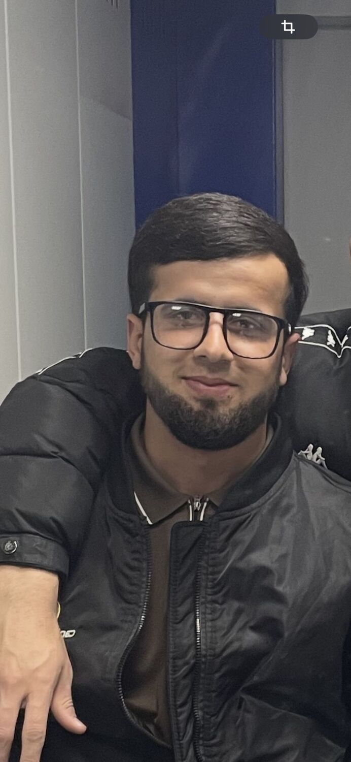  54120640  Balamut, 25 ,    