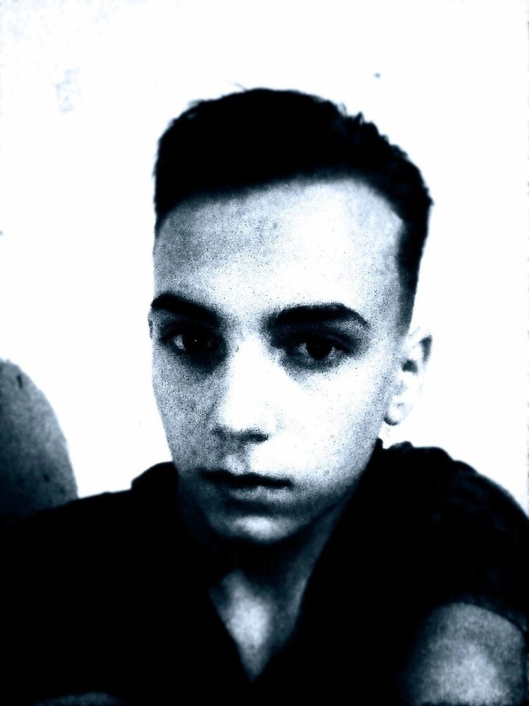  15122330  Oleg, 25 ,    