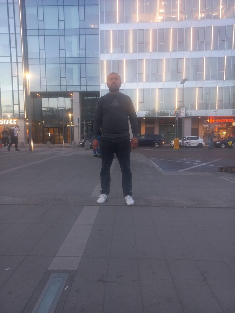  Bielany Wroclawskie,   , 37 ,   ,   