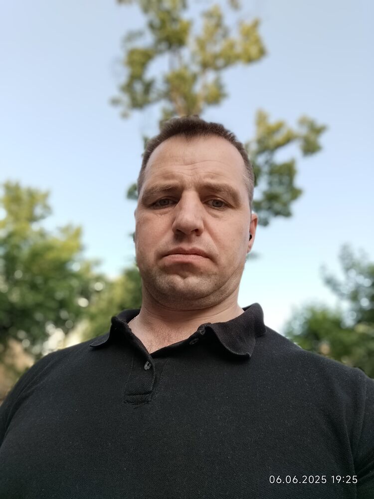  ,   Dima, 44 ,   ,   , c , 