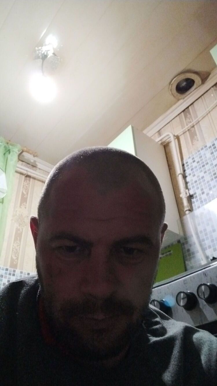  ,   Alexander, 37 ,   , c 