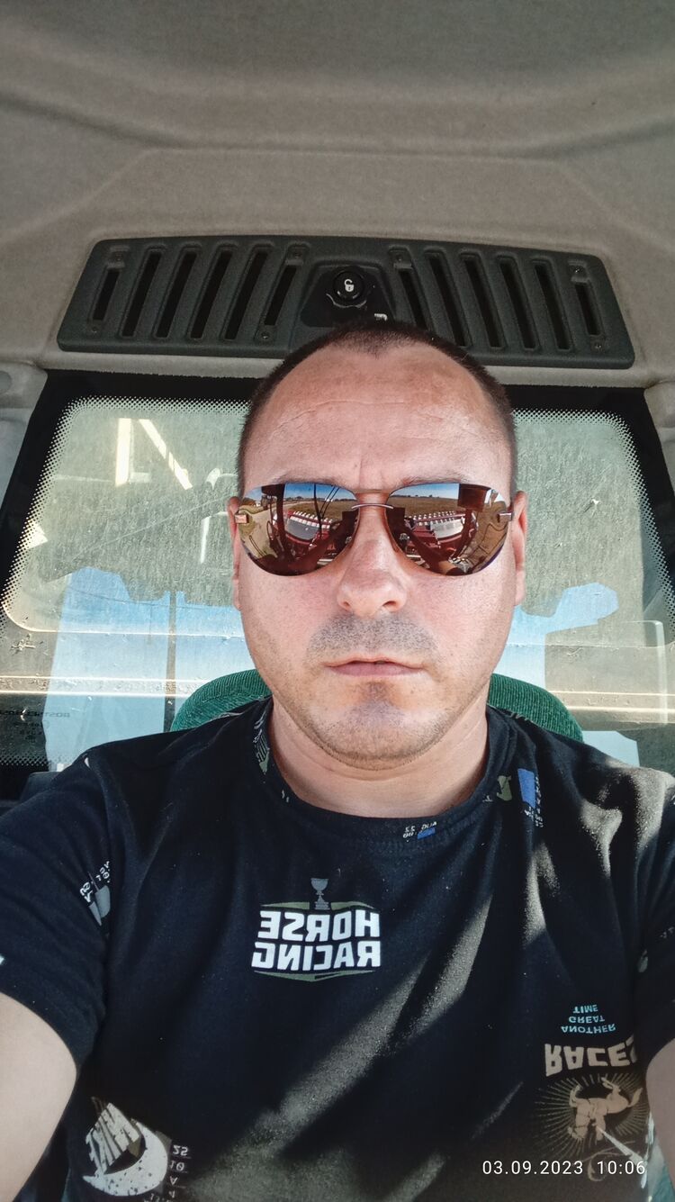  ,   Albert, 41 ,   ,   