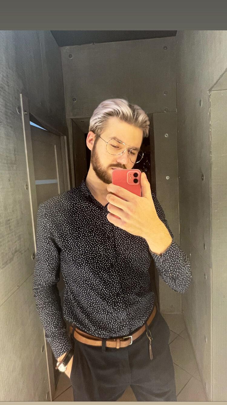  ,   Oliver, 26 ,   ,   