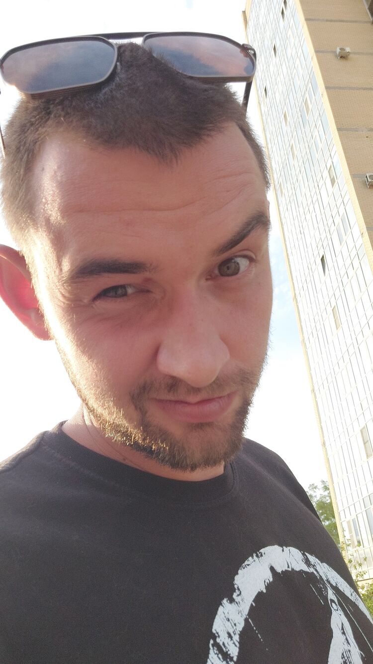  52879310  , 29 ,    