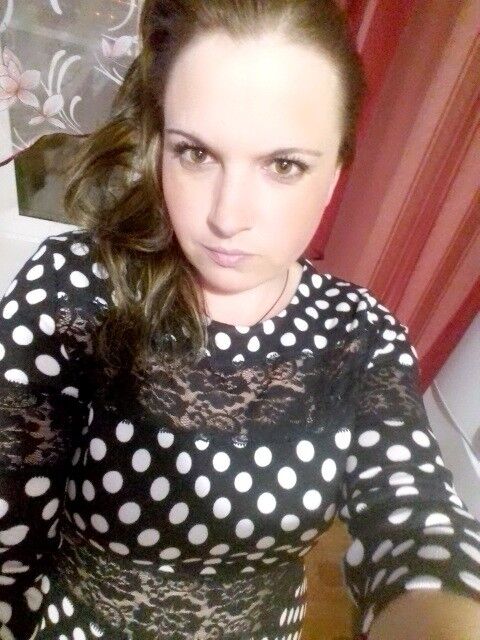  ,   Elena, 42 ,  