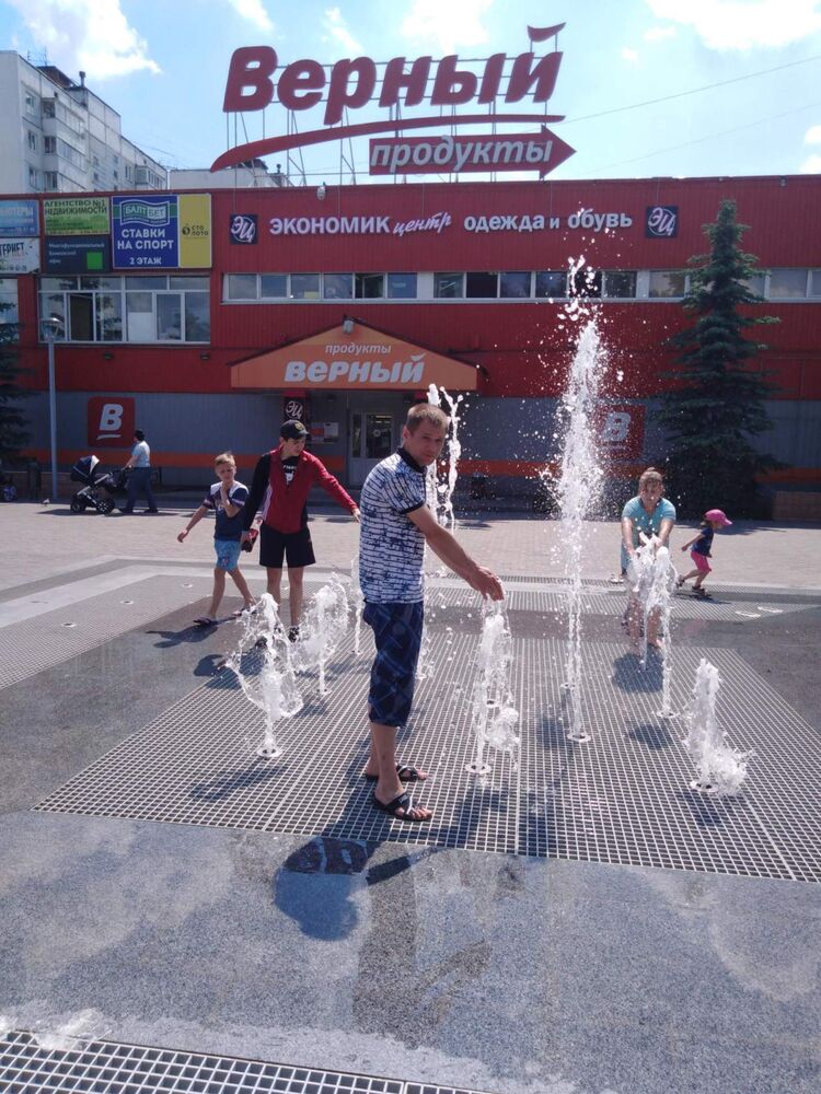  28505640  , 43 ,    
