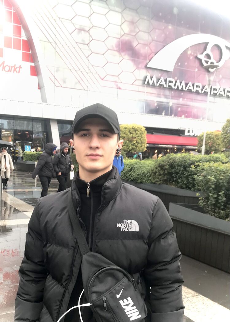  ,   Rustam, 22 ,   ,   