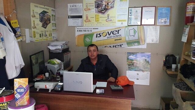  42862640  Nodirbek, 45 ,    