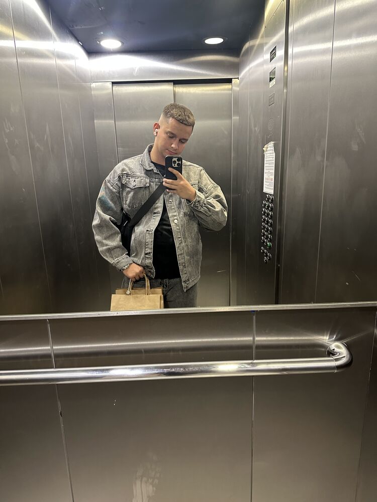  46384580  , 24 ,    