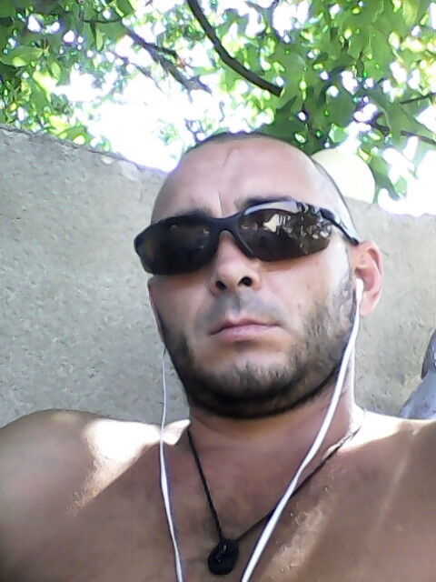  7843660  Misa, 42 ,    