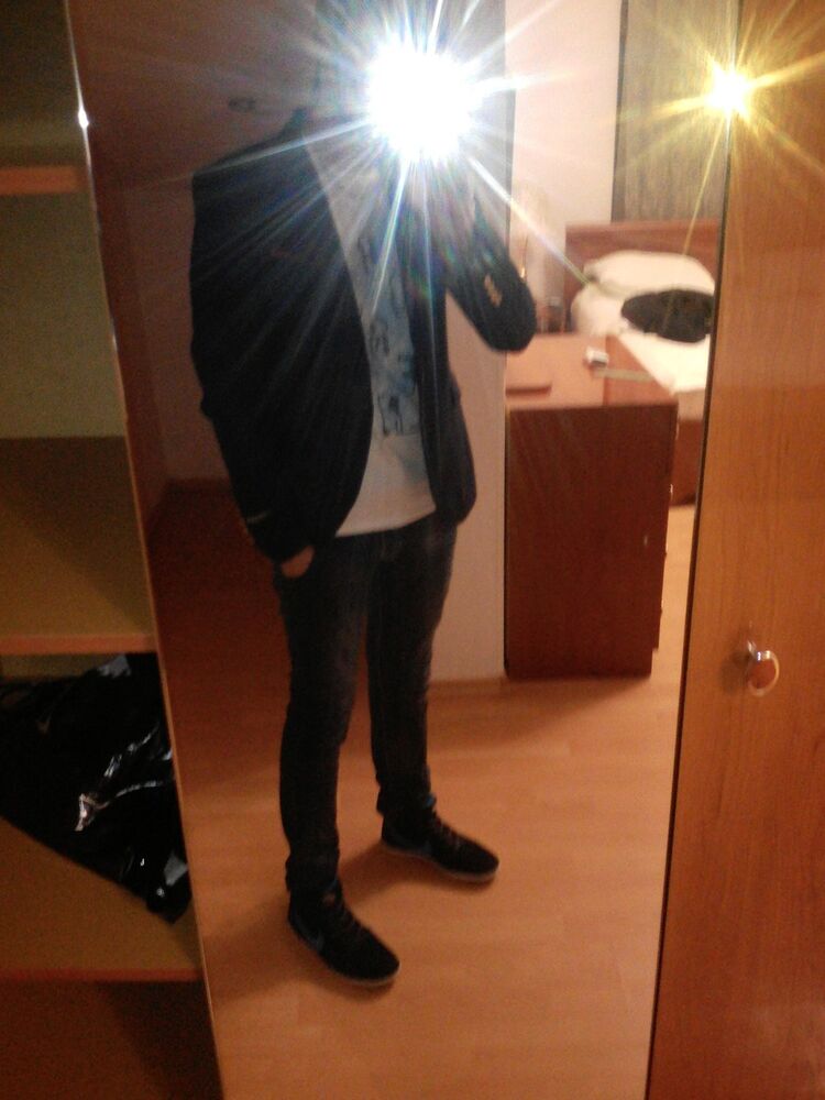  ,    Tadjik, 32 ,   