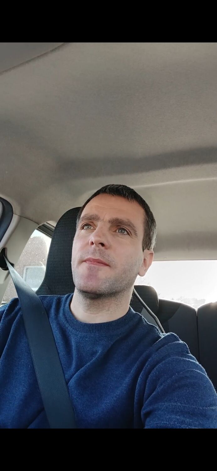  ,   Mihai, 40 ,   ,   