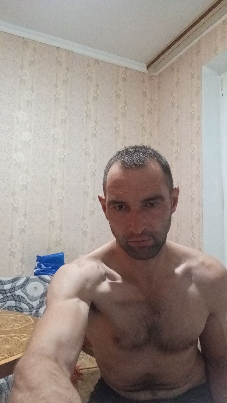  46974490  , 39 ,    
