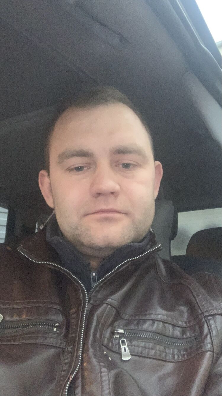 ,   Vlad, 38 ,   ,   