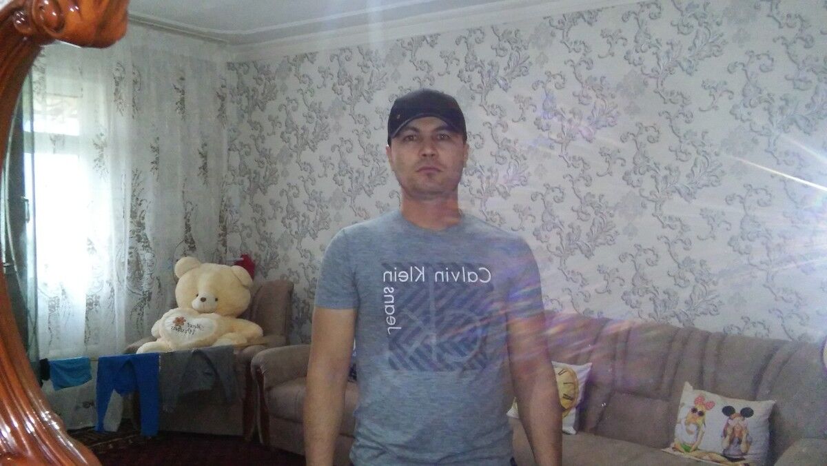  ,   Usmon, 40 ,   