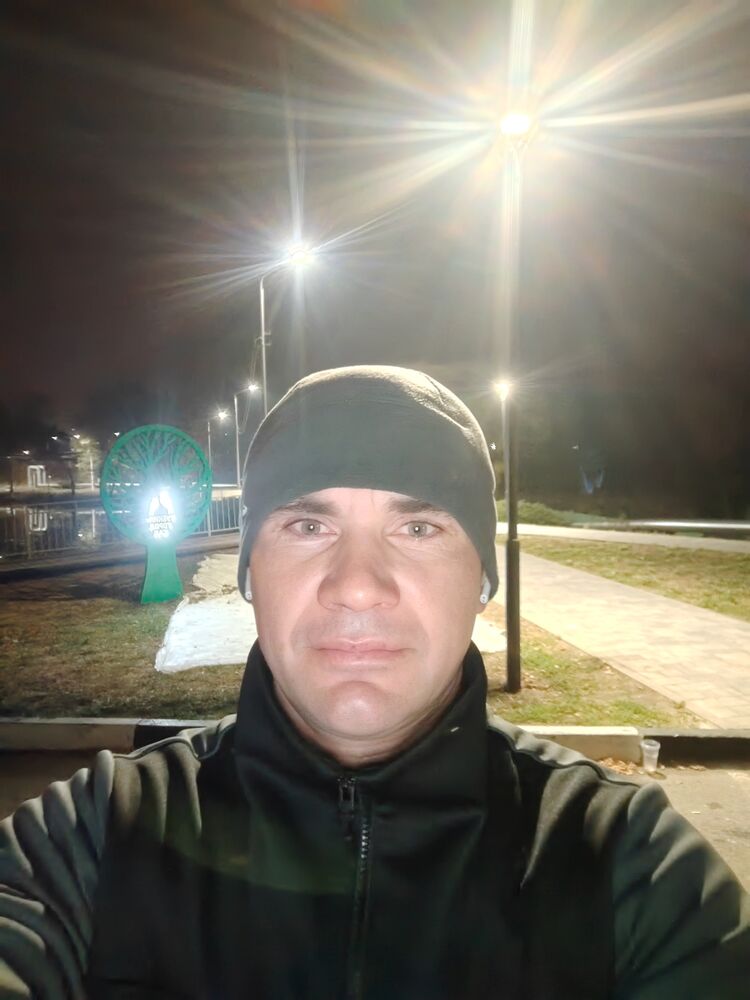  ,   Artem, 37 ,   ,   , c 