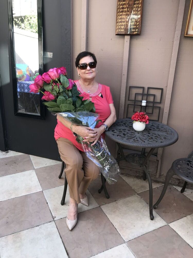  24324270  Anna, 72 ,    Northridge