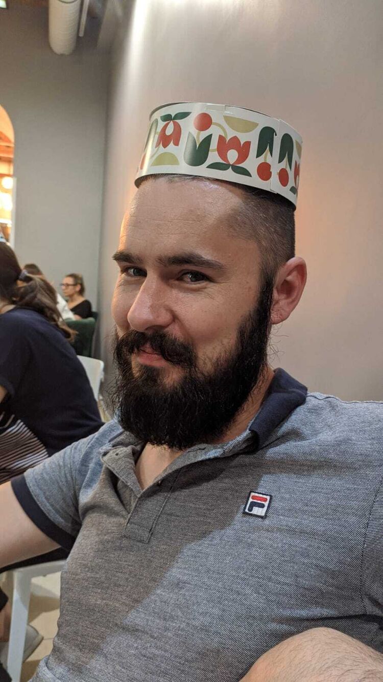  -,   Alex, 32 ,   ,   