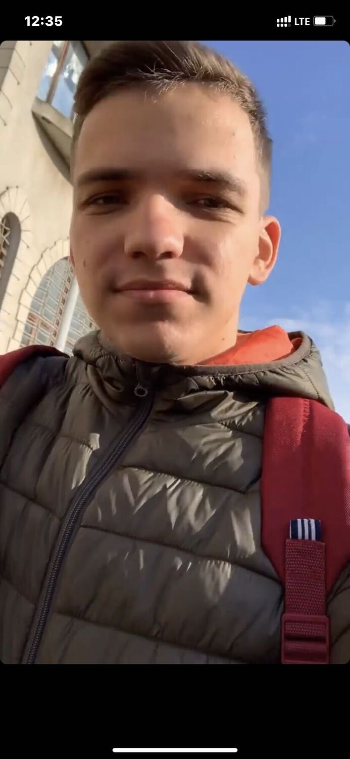  23918690  Nick, 28 ,    