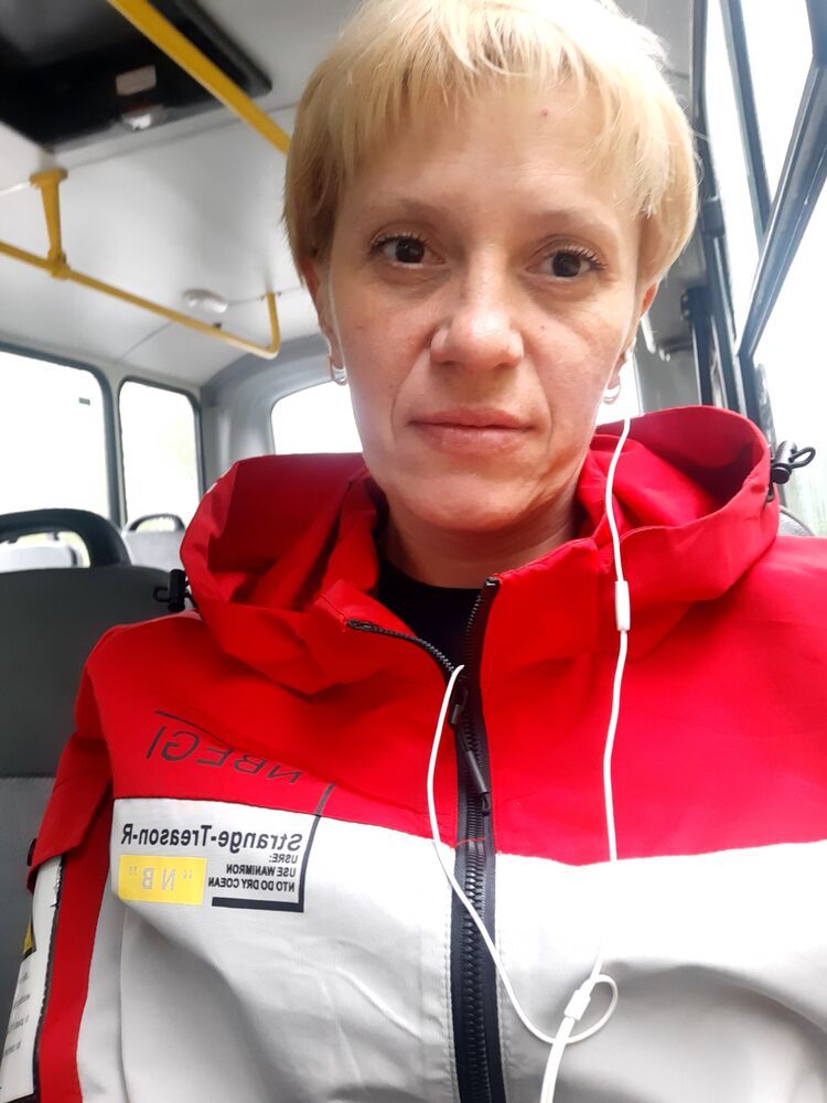  -,   Anyuta, 43 ,     , c 